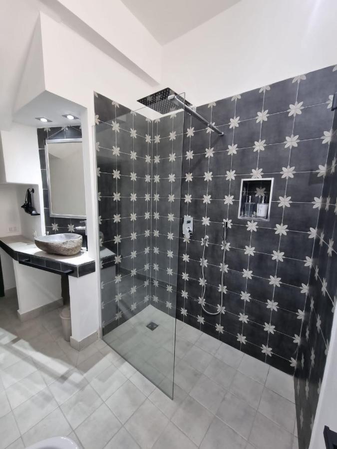 Casa Viotti Le Fuoriserie Palermo Buitenkant foto